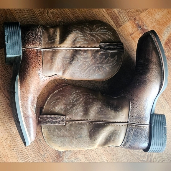 Ariat Other - LIKE NEW ARIAT Men's work/Cowboy boots Size 7.5